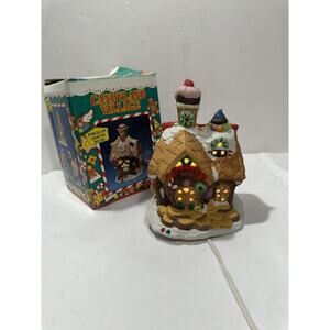 Candyland Village Porcelain Christmas Lighted House Cord included Bakery‎ RARE